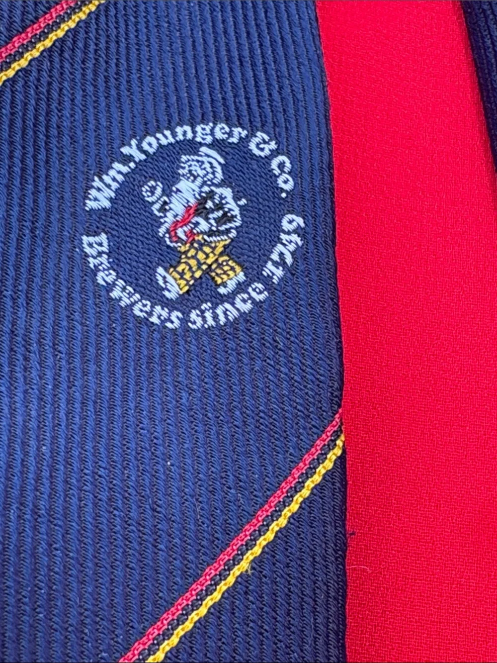Wm. Younger & Co. Brewers vintage tie!!
